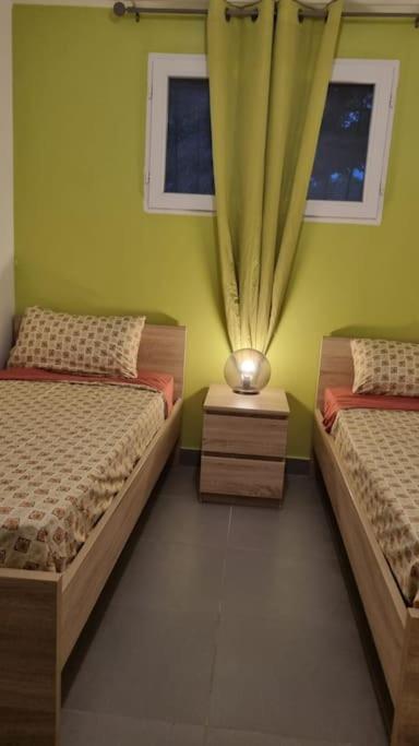 Apartment Dans Un Pavillon